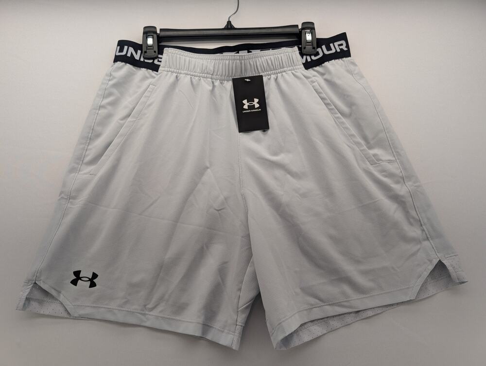 NWT Under Armour Men's Vanish Woven Men's 6" Shorts in Halo Gray size Large